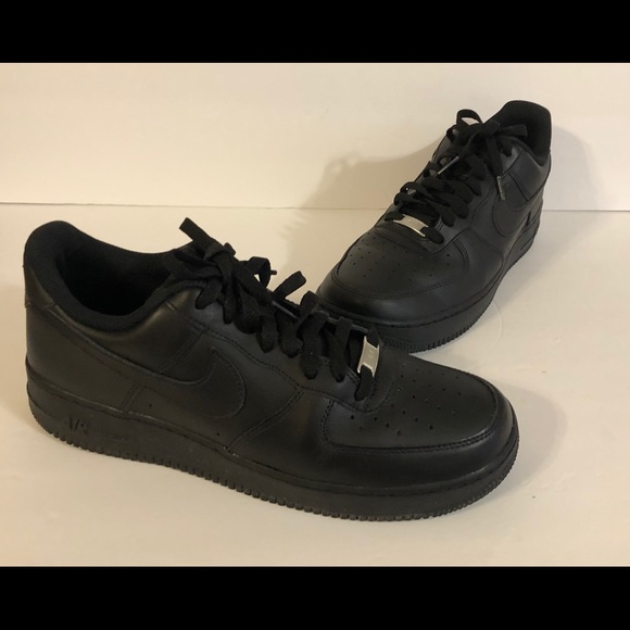 Nike Men’s Air Force 1 Black 10.5 Nike Men’s Air Force 1 Black 10.5